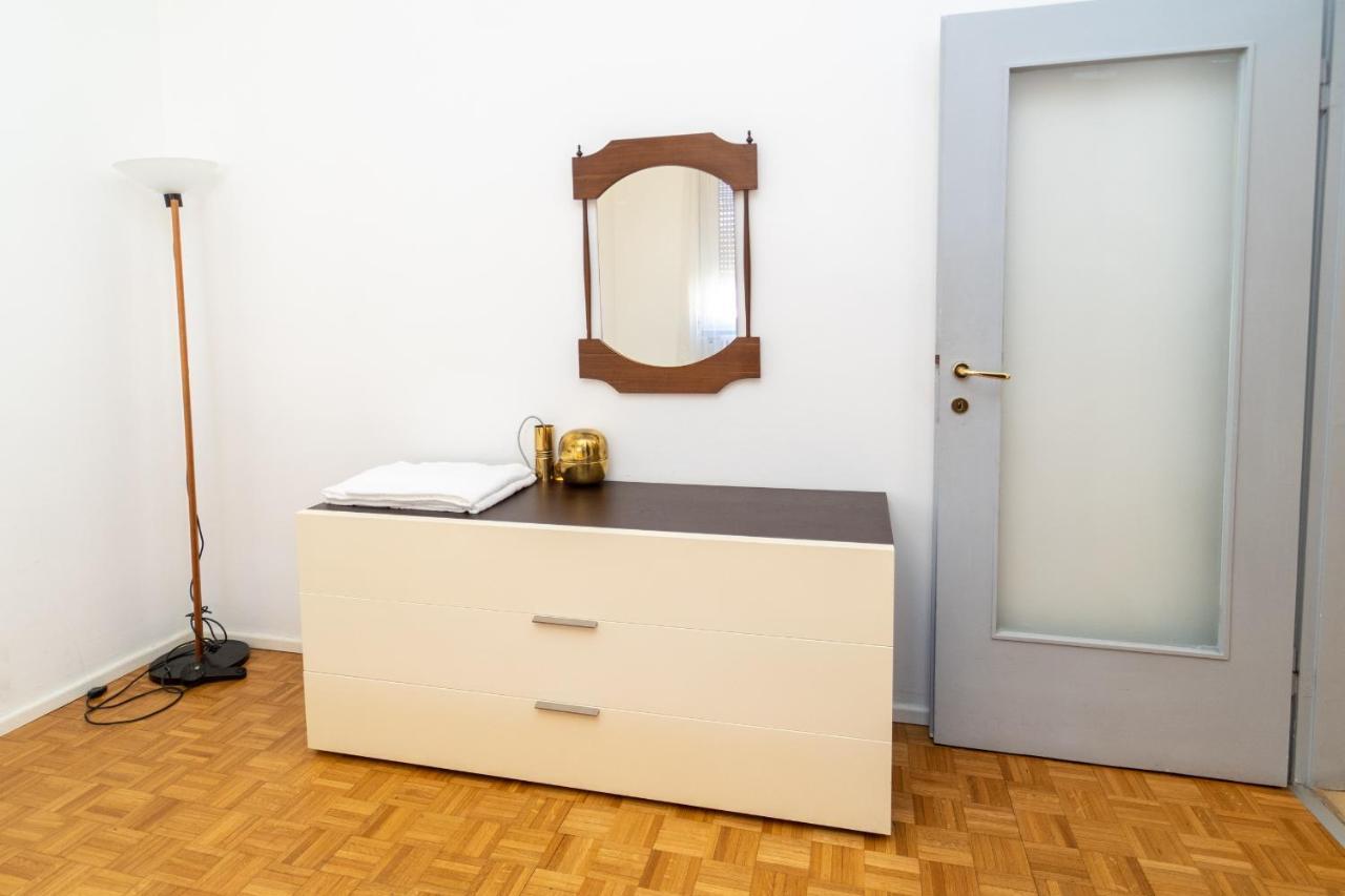 Central Maya Apartment Milan Bagian luar foto